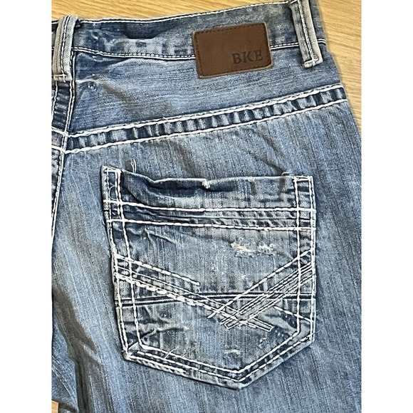 BKE Carter Bootleg Men's Jeans 33L (32x28) Thick Stitch Distressed Denim Buckle - Picture 6 of 9